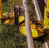 Dondi guardrail mower